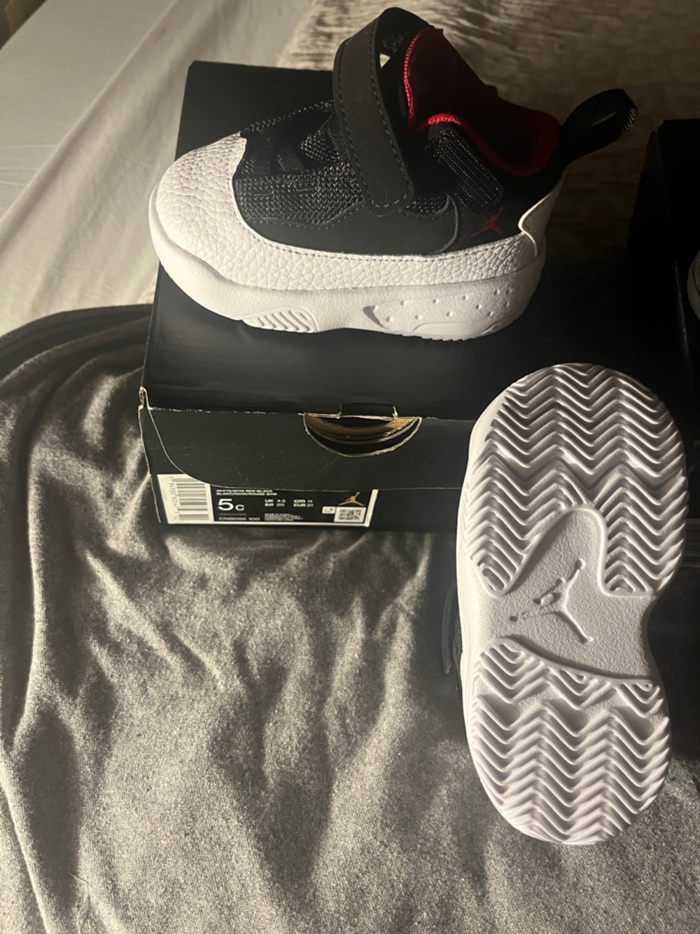 Jordan Max Aura 2 Toddler Black, White & Red Hook-and-Loop Sneakers